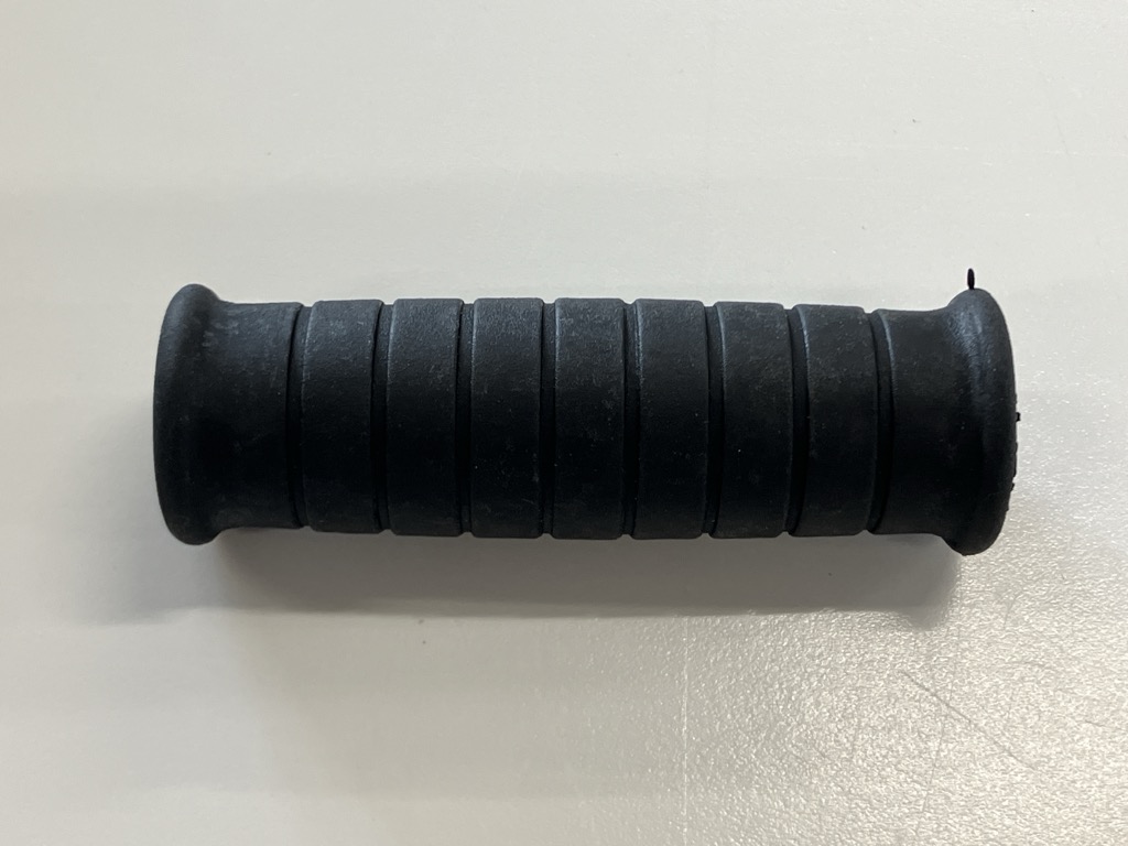 ND KF Rukoväť gumová plná madlo 25 mm (72)